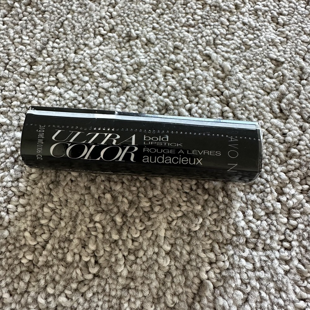 Avon ULTRA COLOR Bold Lipstick Ruby‎ Shock